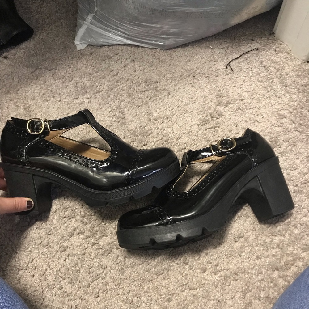 Black 90s heels